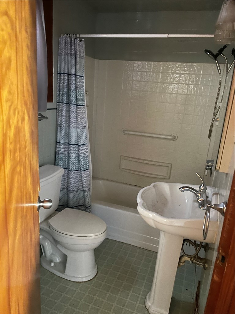 702 Lookout Ave — photo 8