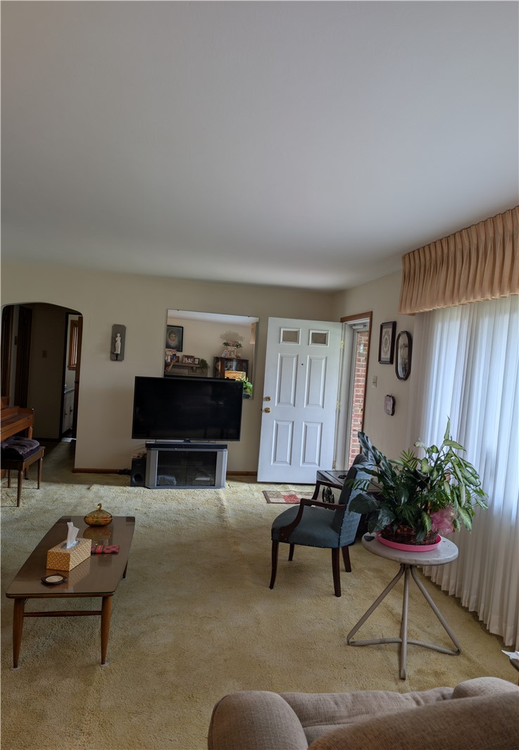 395 S Palm St — photo 8