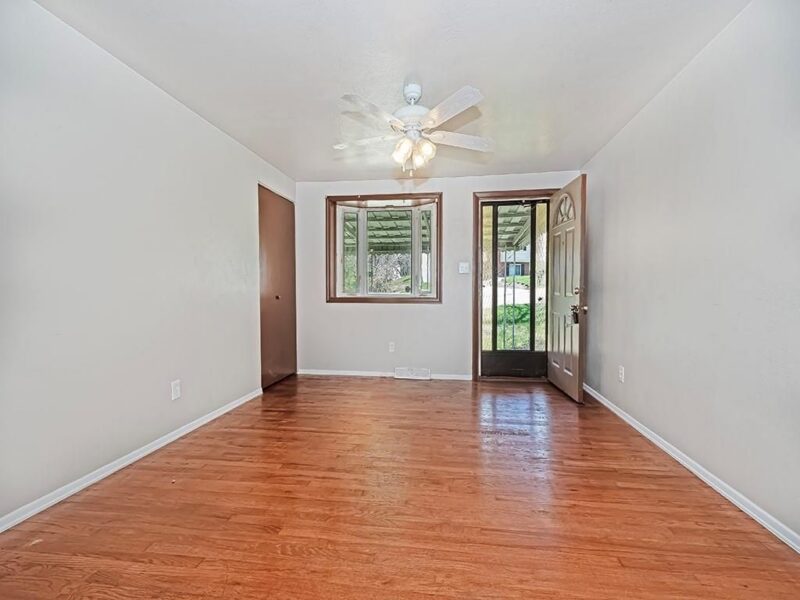 118 Courtney Dr — photo 5