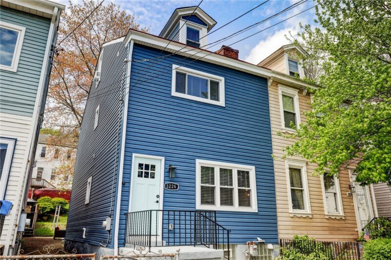 3226 Mary St — photo 2