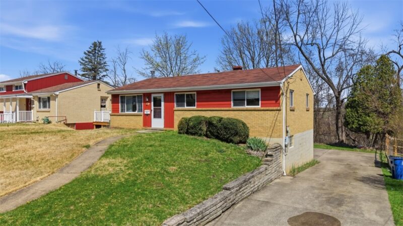 106 Westminster Dr — photo 2