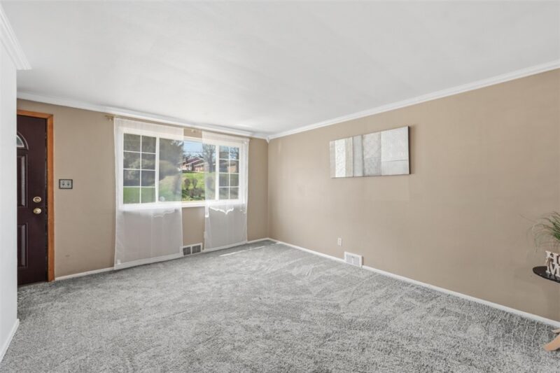 106 Westminster Dr — photo 5