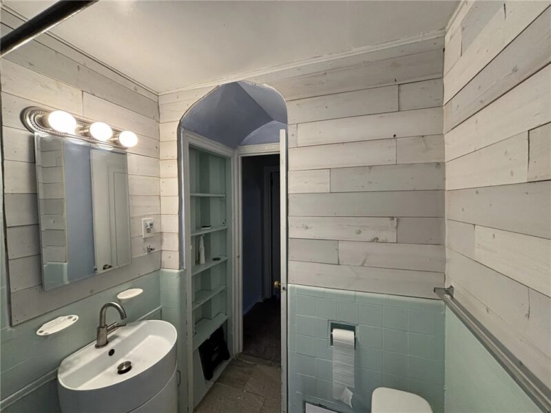 3825 Beechwood Blvd — photo 2