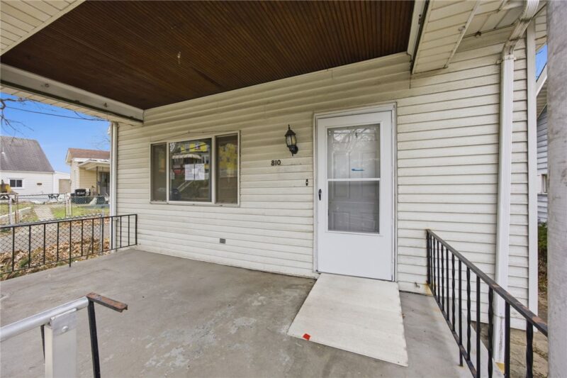 810 Jackman Ave — photo 5
