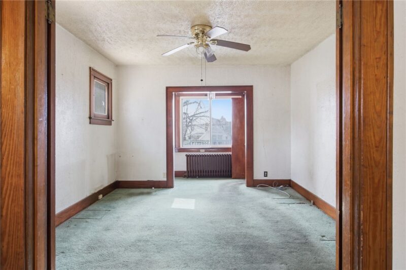 810 Jackman Ave — photo 8
