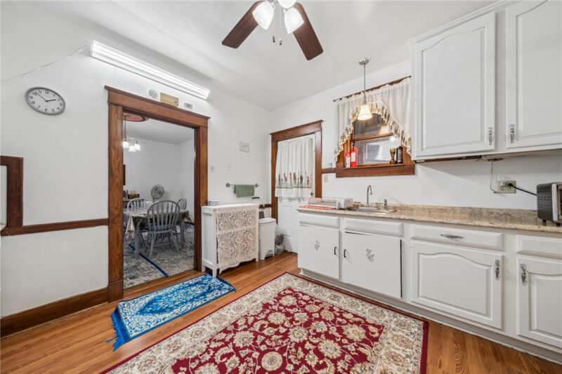 701 Cowan Ave — photo 8