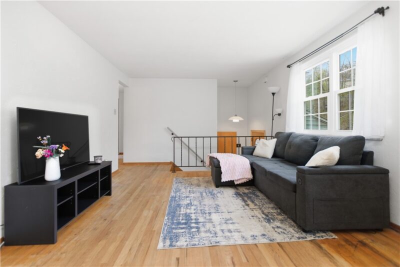 1704 Creedmoor Avenue — photo 3