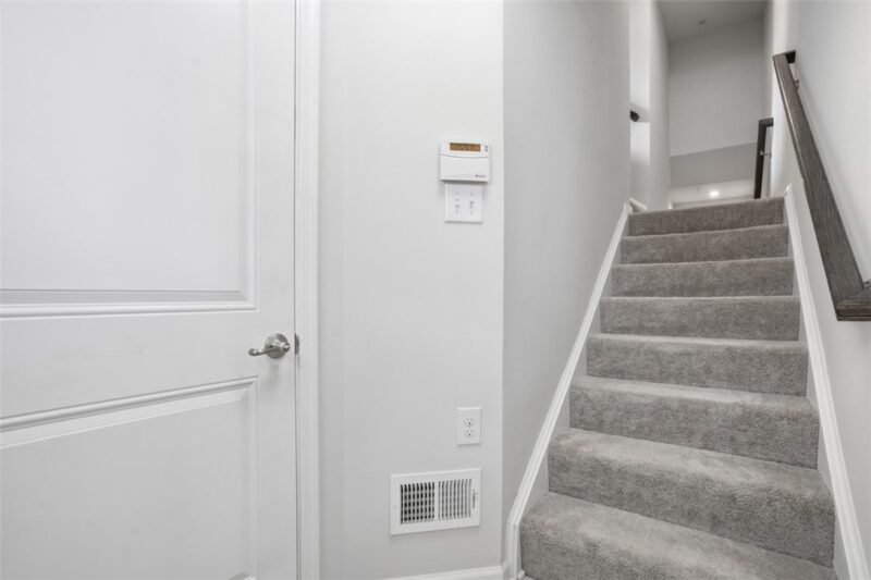 200 Olivia Way — photo 3