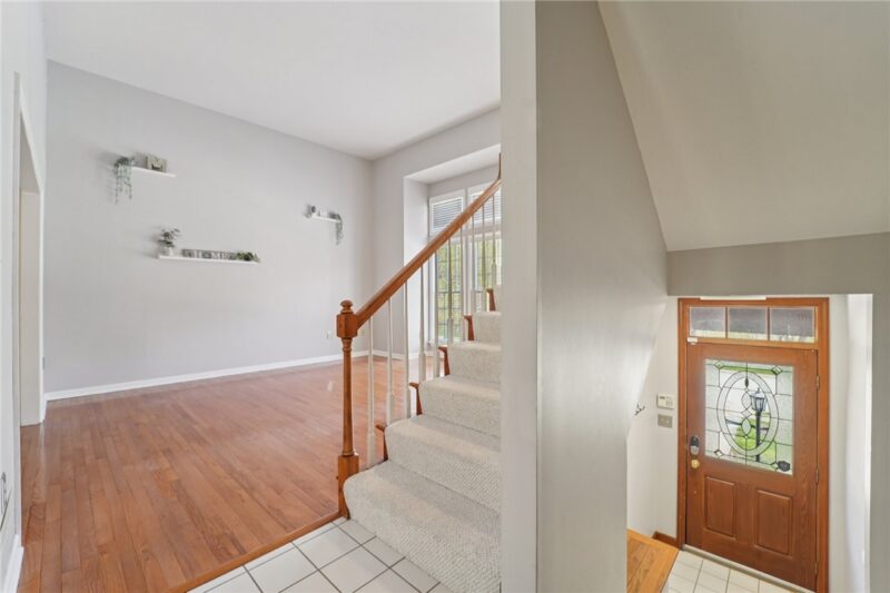 2119 Huntington Ct S — photo 3