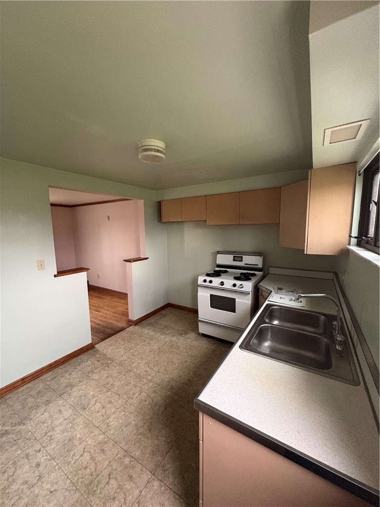 1114 Cascade Dr — photo 7