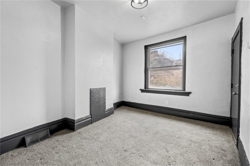 1306 Complete St — photo 6