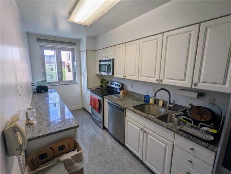 128 N Craig St 303 — photo 7