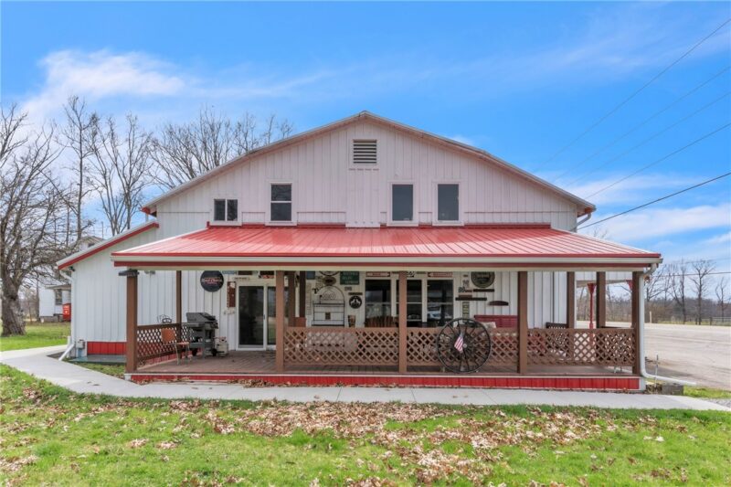 36044 Route 66 — photo 2