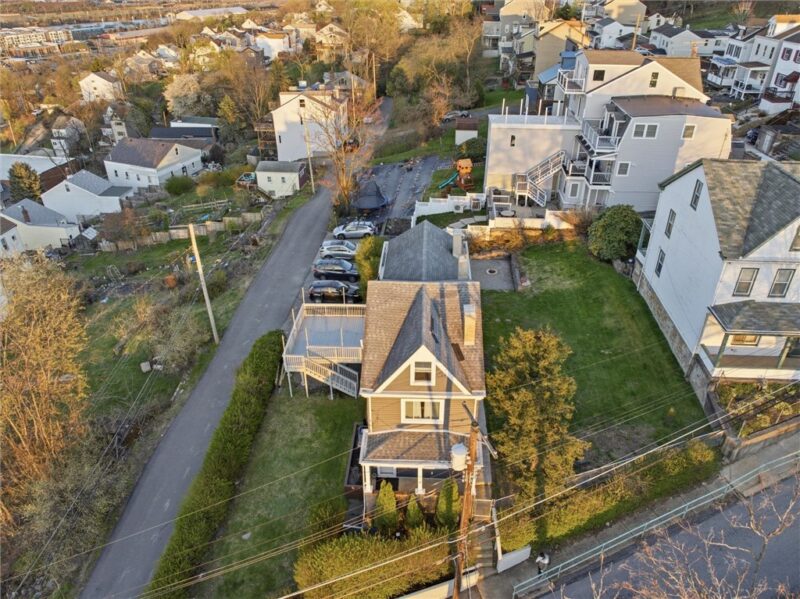 919 Eleanor St — photo 3