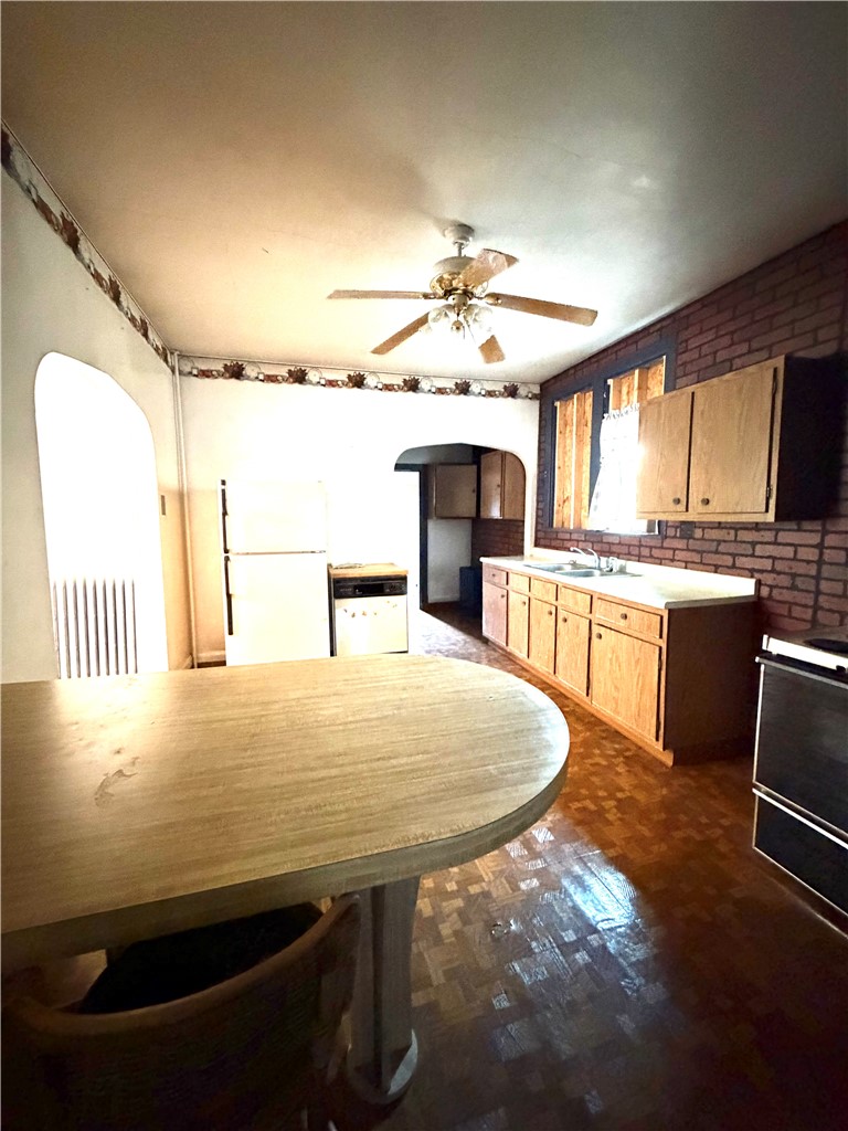 1028 Main St — photo 6