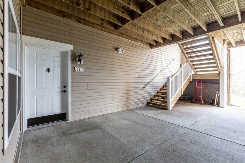 411 Stockton Rdg — photo 2