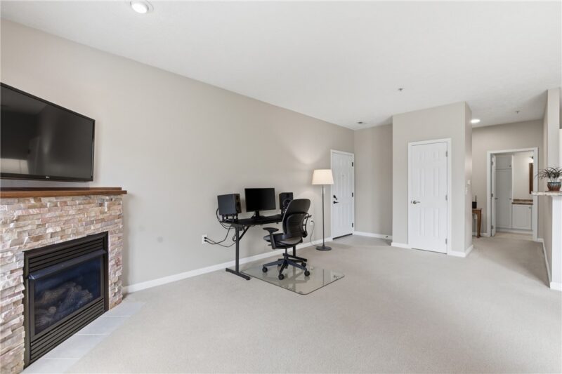 411 Stockton Rdg — photo 3