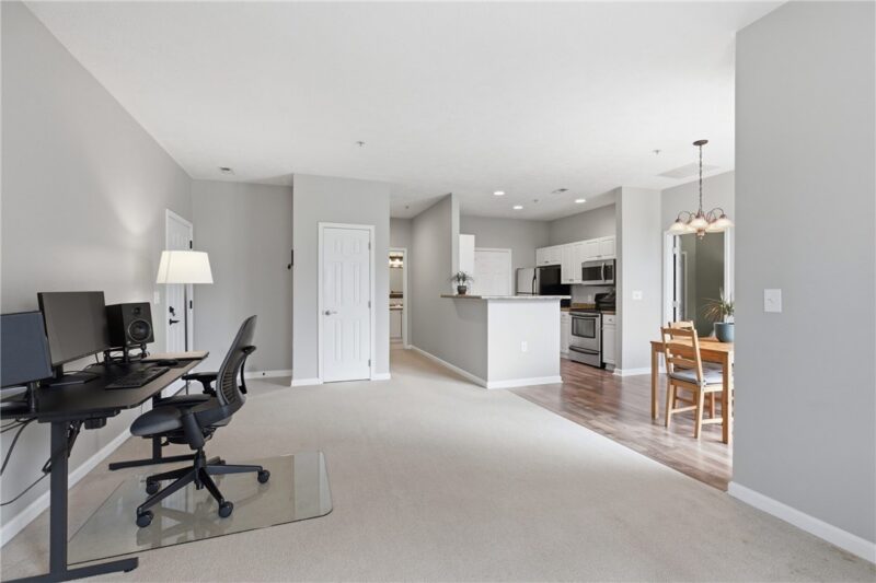 411 Stockton Rdg — photo 5