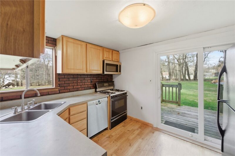 2467 Ankeny Dr — photo 7