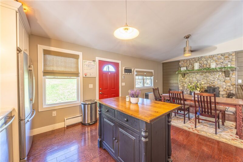 341 Taylor Rd — photo 6