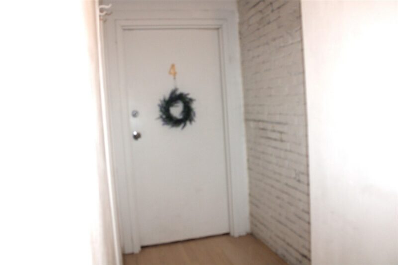 1912 Jane St 4 — photo 3