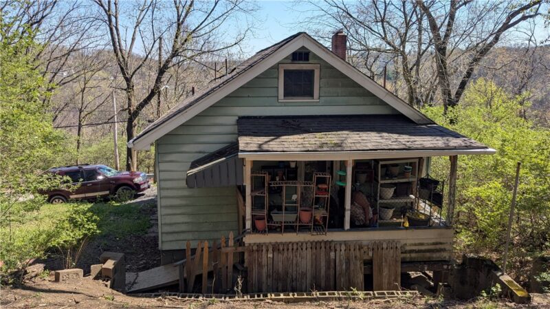 2546 Merwyn Ave — photo 8