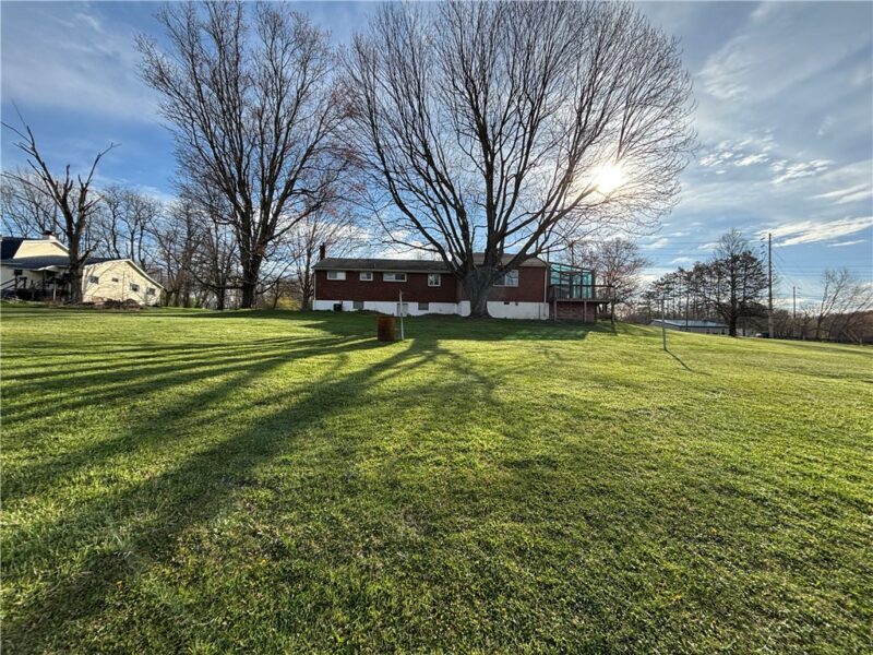 1210 W Park Rd — photo 2