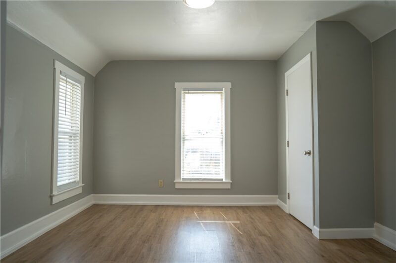 615 Broad St — photo 5