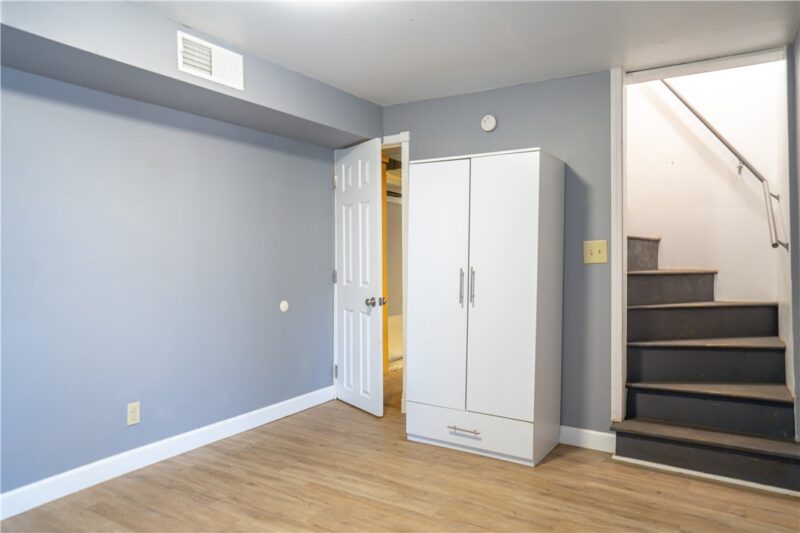 615 Broad St — photo 6