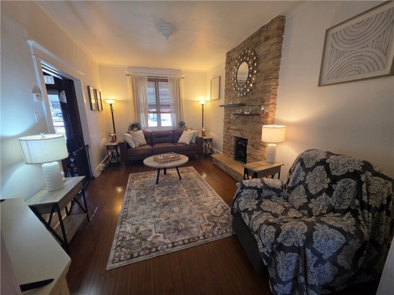 361 Gross St — photo 4