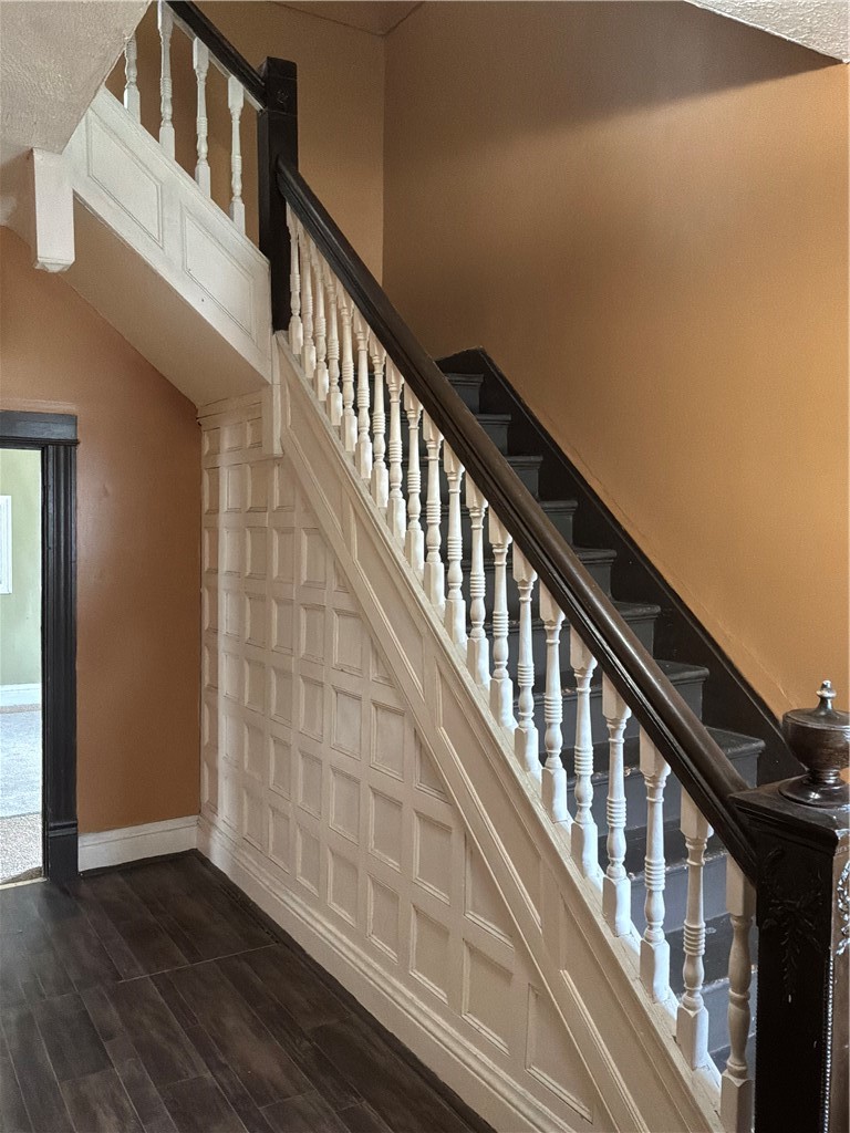 1066 Allison Ave — photo 3