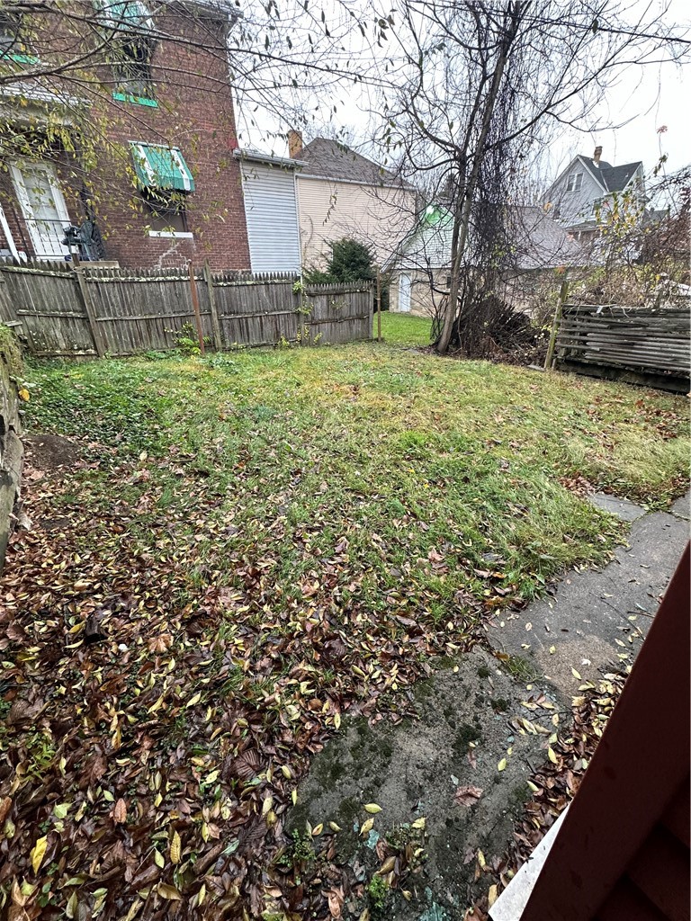 615 Division Street — photo 3