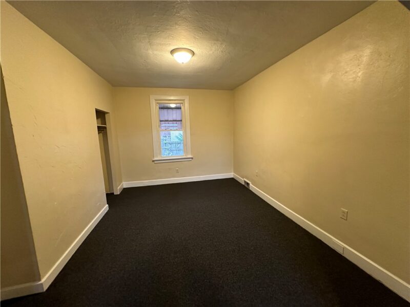 615 Division Street — photo 8