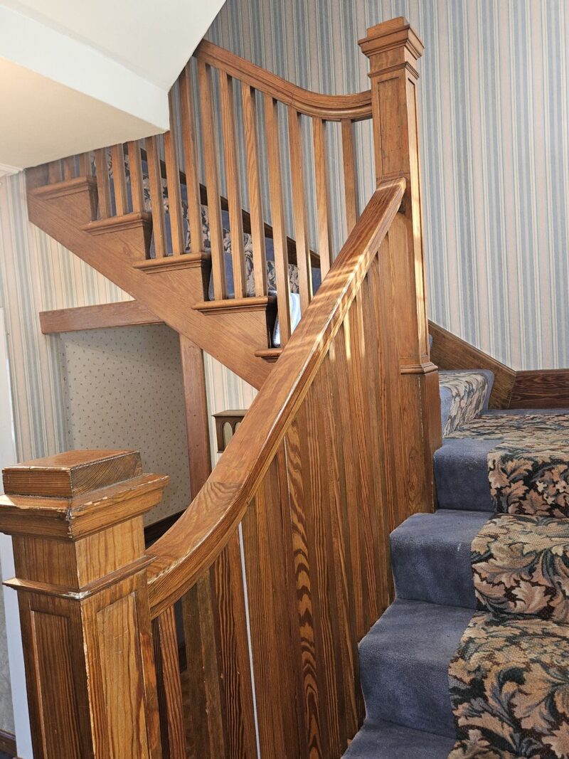 705 Laughlin AVENUE — photo 3