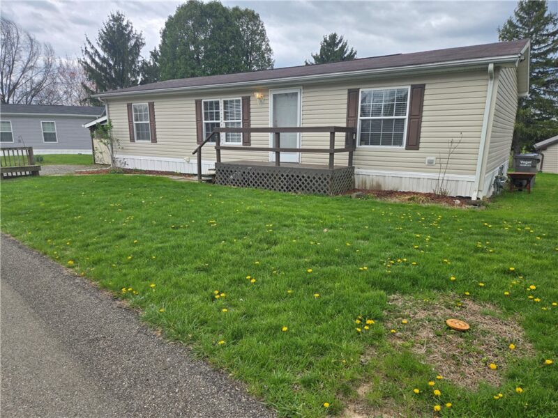 703 Dauphin Dr — photo 2