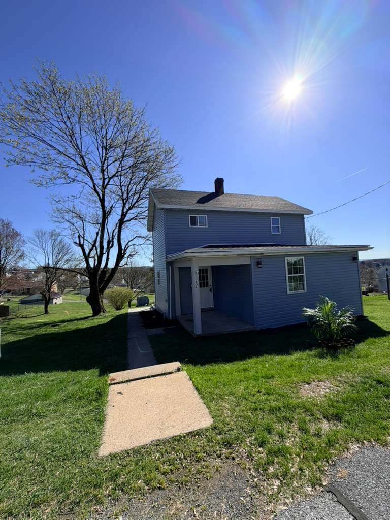 606 Devlin Street — photo 1