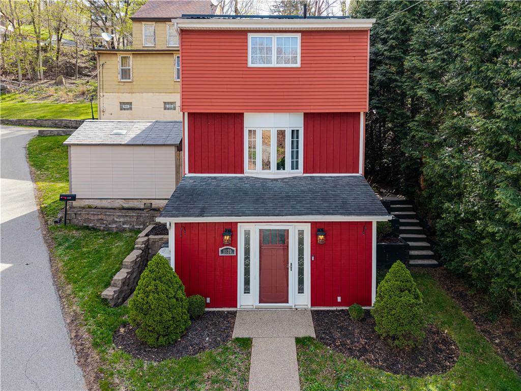 1120 Clare Ave — photo 1