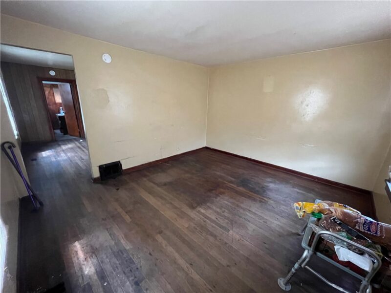 439 Malleable St — photo 8