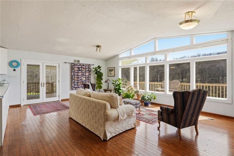 20 Walker Rd — photo 4