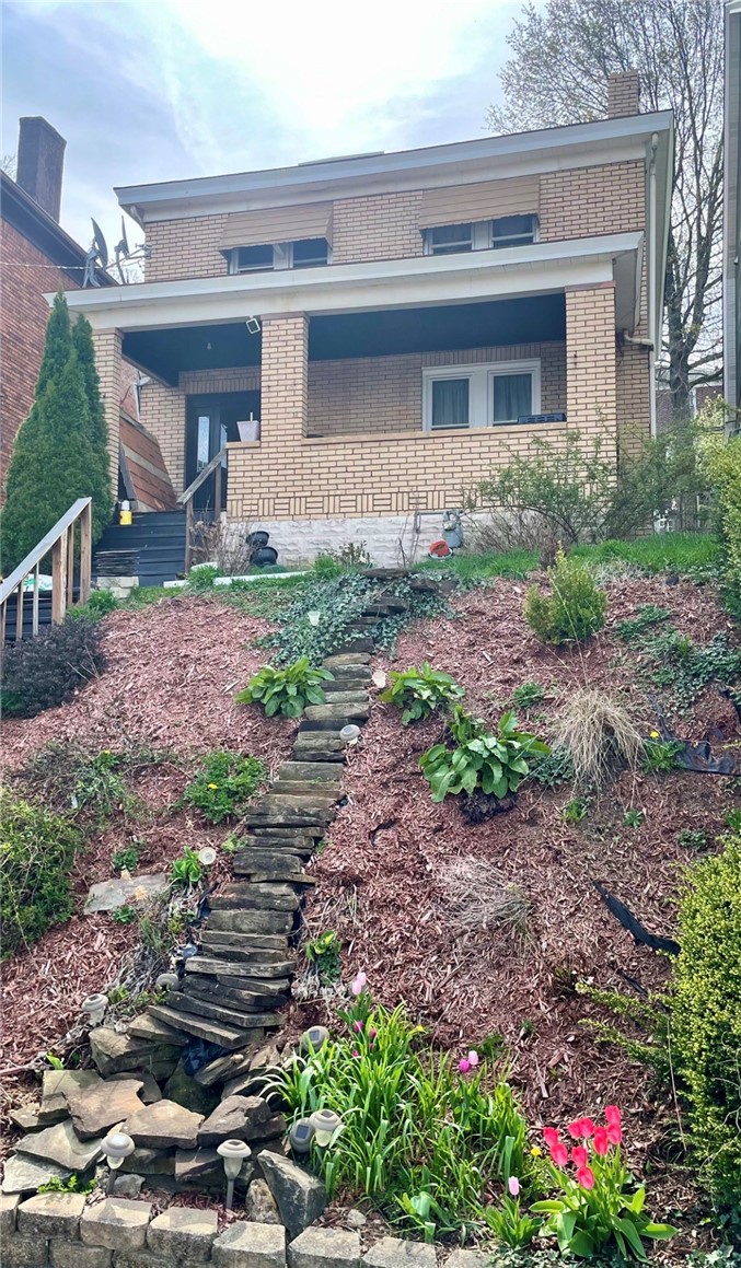 1735 Broadway Ave — photo 1