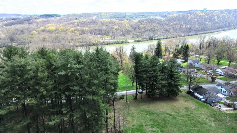 10 Spruce Ave — photo 2