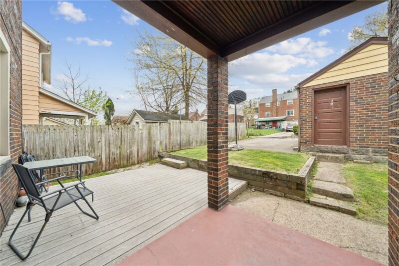 1008 WASHINGTON ST — photo 3