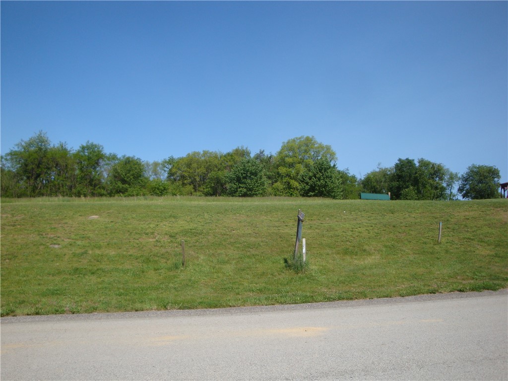 715 Victoria Way — photo 1