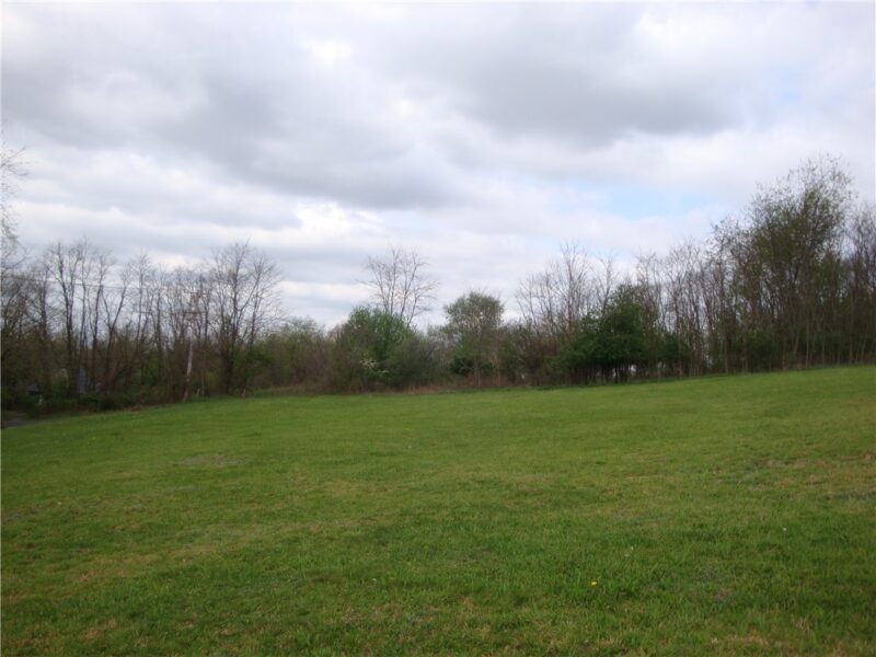 707 Victoria Way — photo 3
