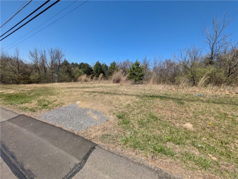 00 Phillips Lane — photo 2