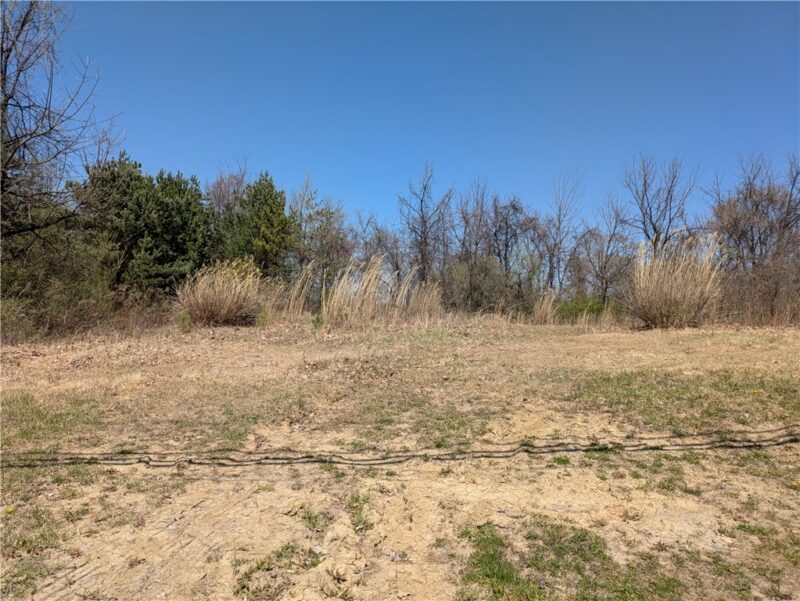 00 Phillips Lane — photo 4