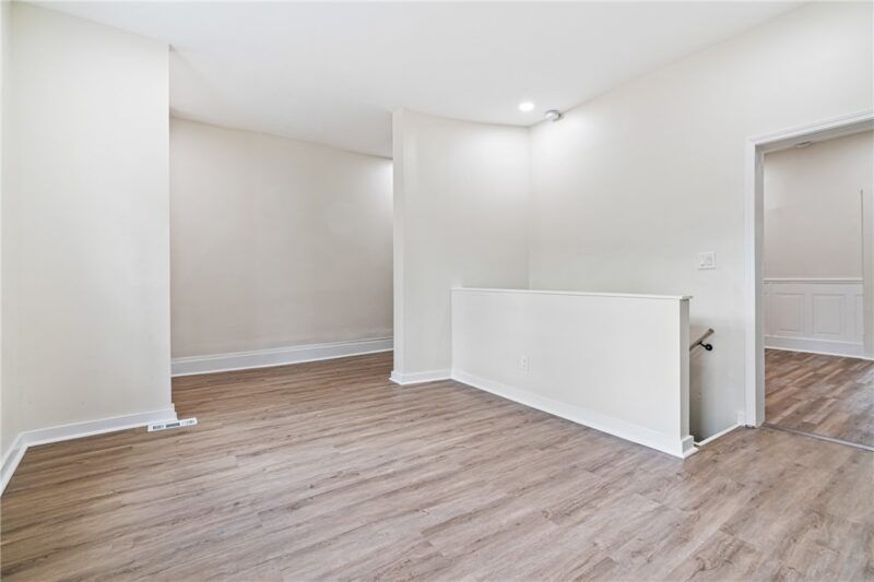 3423 Denny St — photo 4