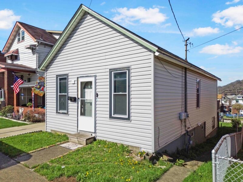 928 Indiana Ave — photo 2