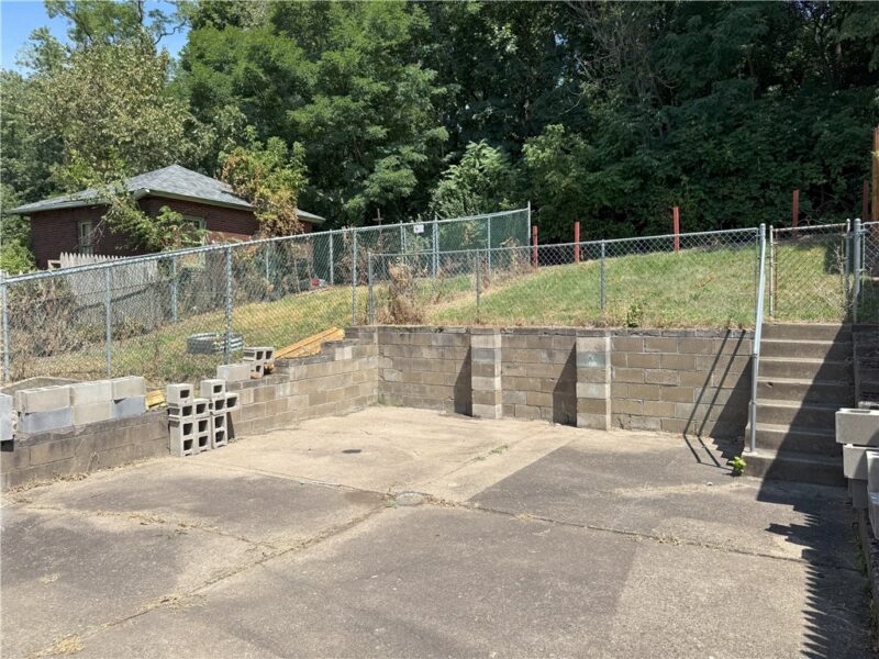 120 Greydon Ave — photo 5