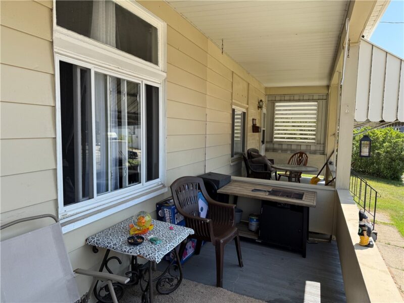 114 Greydon Ave — photo 4